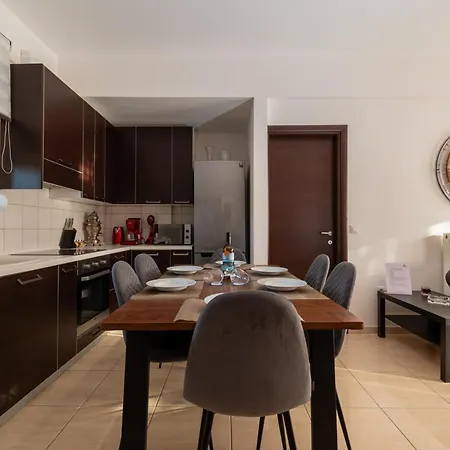 Apartment Crystal House