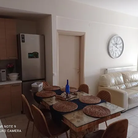 Crystal House Apartment Neos Marmaras