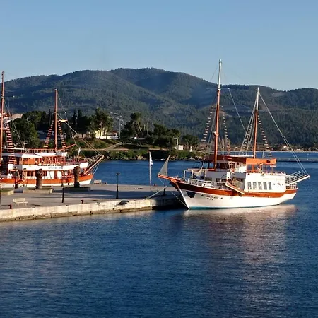 Crystal House Neos Marmaras