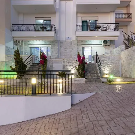 Crystal House * Neos Marmaras