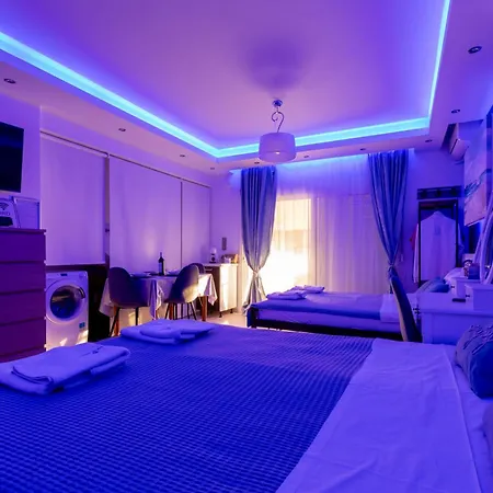 Crystal House * Neos Marmaras