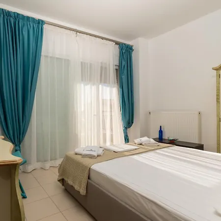 Crystal House * Neos Marmaras