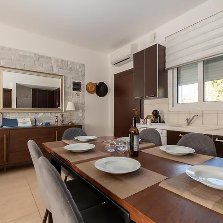 Crystal House Apartment Neos Marmaras