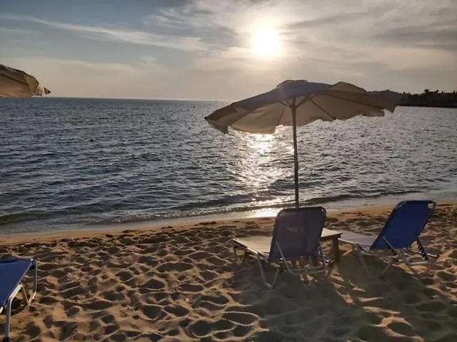 Crystal House * Neos Marmaras