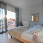 Crystal House * Νέος Μαρμαράς