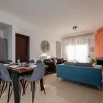 Crystal House * Νέος Μαρμαράς